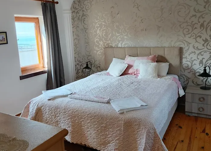 Διαμέρισμα House